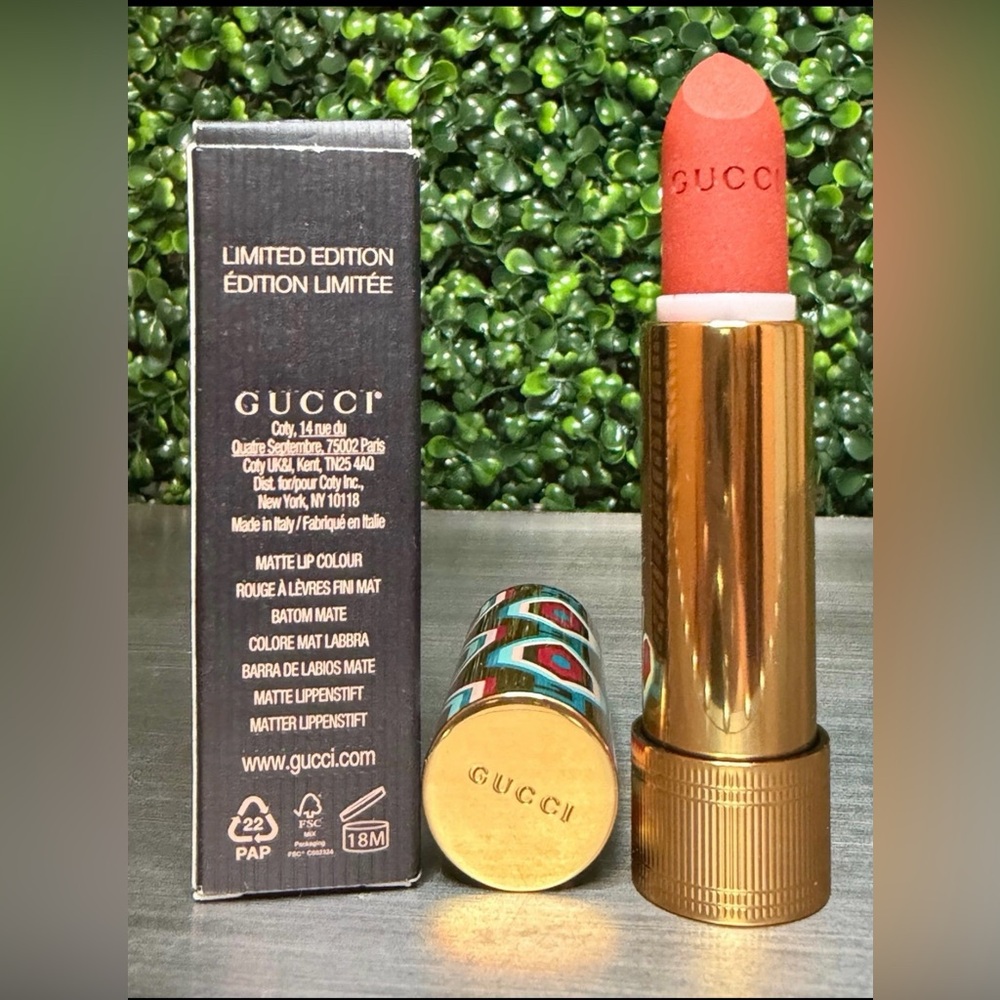 Gucci LIMITED EDITION - They met in Argentina- Rouge A Levres Mat - Picture 4 of 5